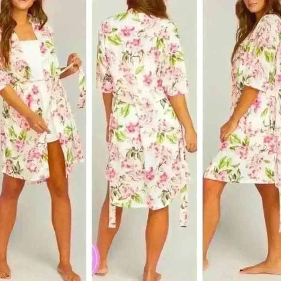 Show Me Your MuMu Brie Floral Robe One Size - Picture 2 of 10